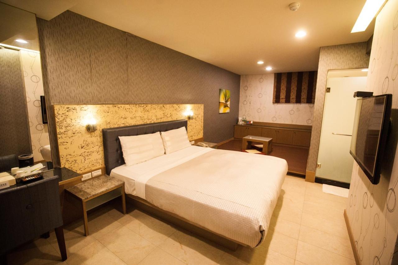 Love Hotel Pingtung Eksteriør bilde